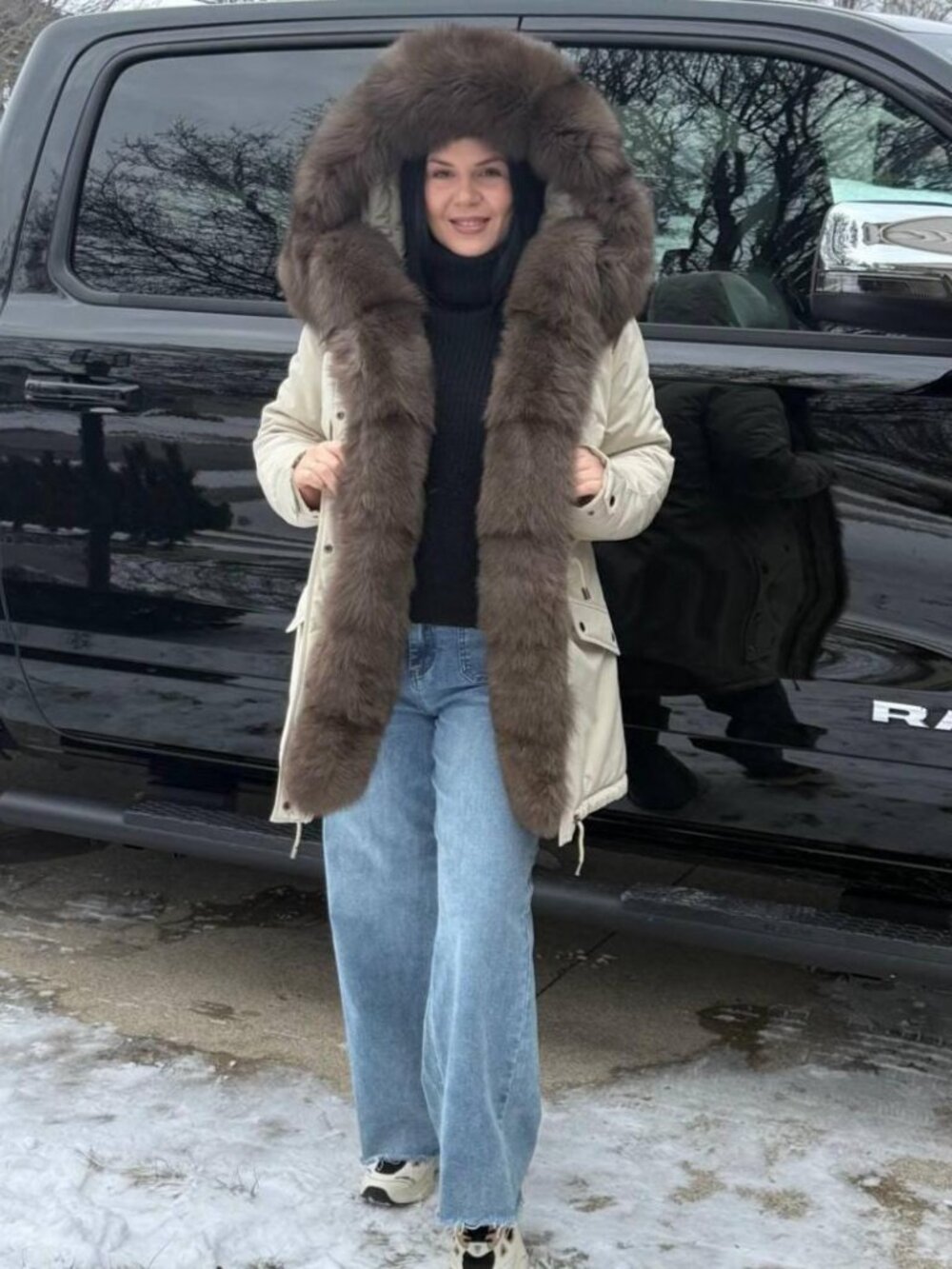 Women's Winter Parka with Real Fox Fur, Heavy Duty Winter Jacket - Picture 2 of 9